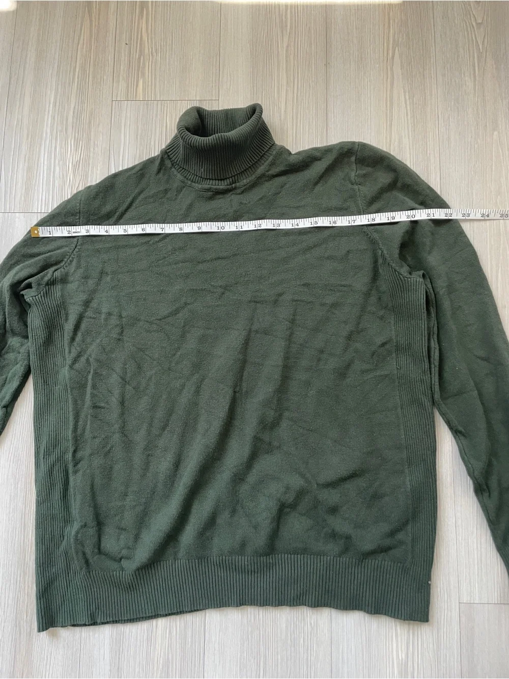 Joseph Men's Forest Green Turtleneck Sweater